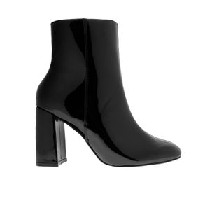 Botín Ivonne color negro charol D00960566501